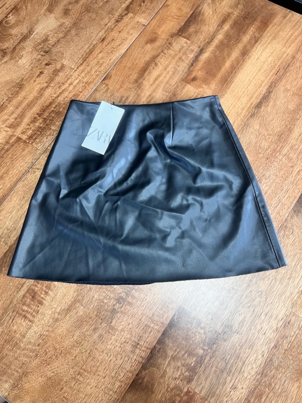 Zara Black Faux Leather A-Line Mini Skirt